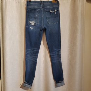 High-waisted American Eagle Jeans